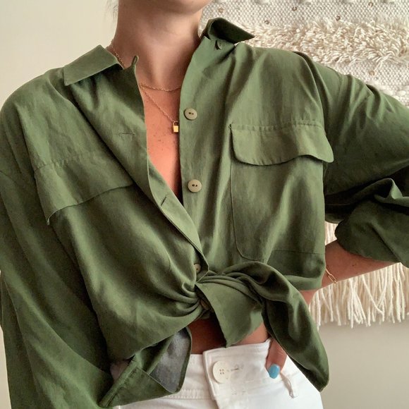 Vintage Tops - VINTAGE SILK GREEN BUTTON DOWN